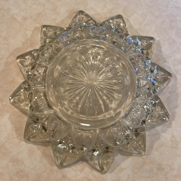 VINTAGE CUT GLASS ''STARBURST PATTERN”, Pre owned - Picture 3 of 3